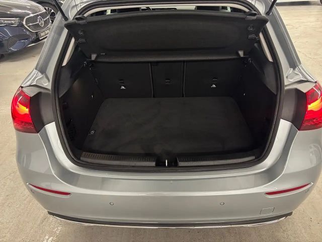 Mercedes-Benz A 200 Progressive