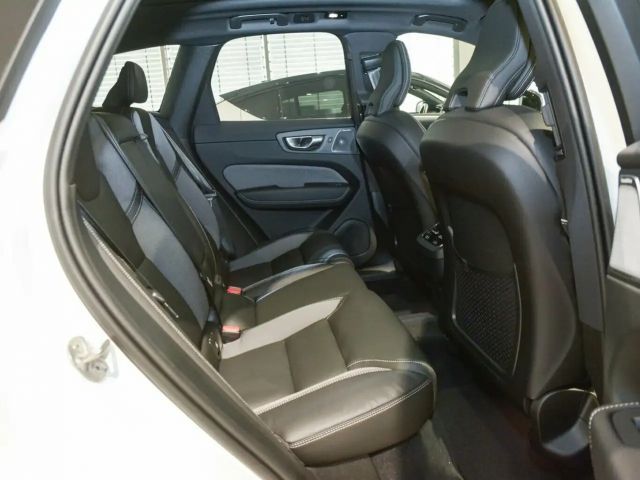 Volvo XC60 AWD Dark Ultimate