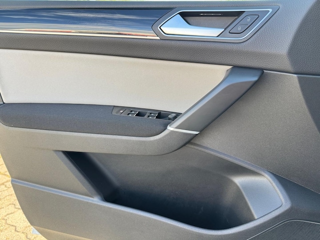 Volkswagen Touran 1.5 TSI