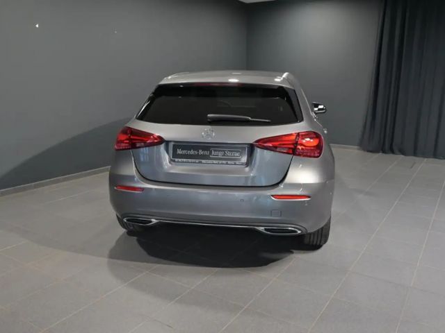 Mercedes-Benz A 180 Progressive