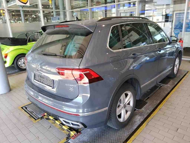 Volkswagen Tiguan Pano HUD DCC Keyless IQLight