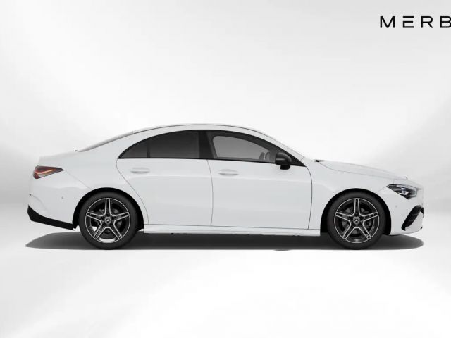 Mercedes-Benz CLA 180 AMG Line Coupé