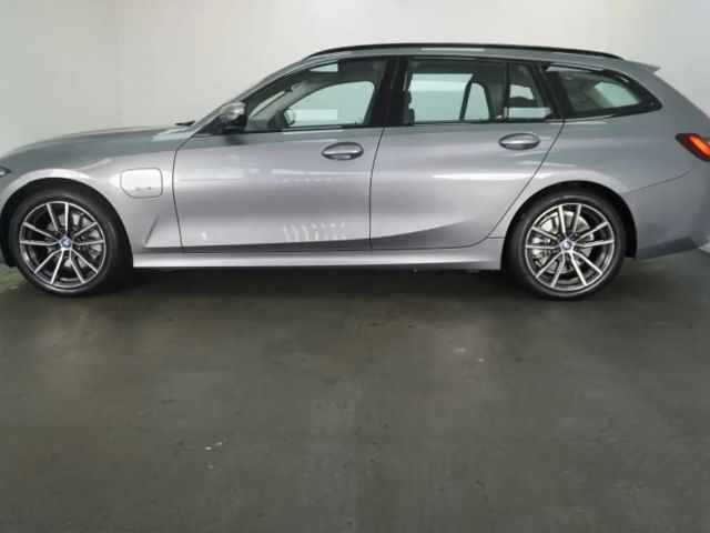 BMW 320 320e Touring