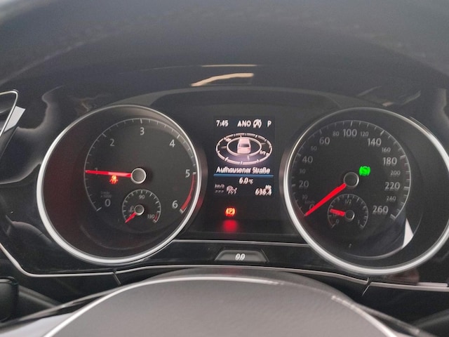 Volkswagen Touran 2.0 TDI Highline