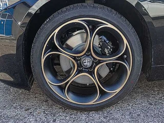 Alfa Romeo Giulia AT8 Q4