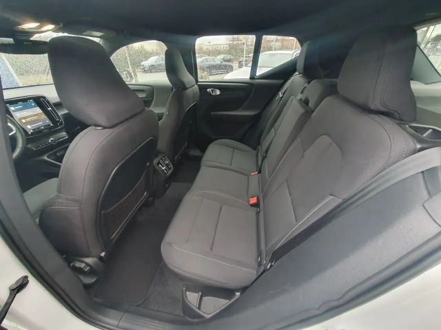 Volvo XC40 Core Recharge