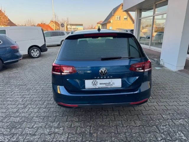 Volkswagen Passat 1.5 TSI Business DSG Variant