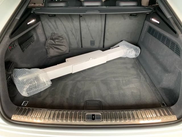 Audi RS Q8 Performance Quattro