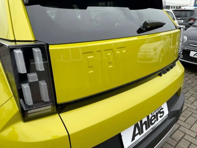 Fiat Grande Panda E La Prima