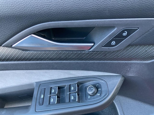 Volkswagen Golf 1.5 TSI DSG R-Line