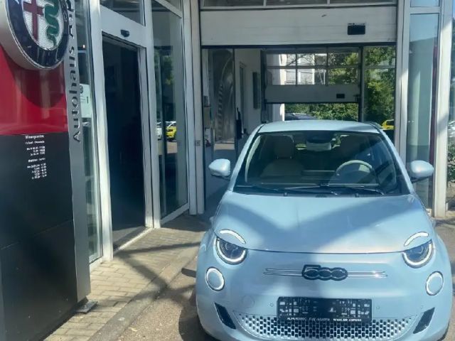 Fiat 500e La Prima by Bocelli