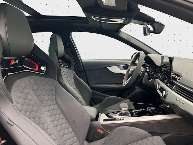 Audi RS4 Avant Quattro