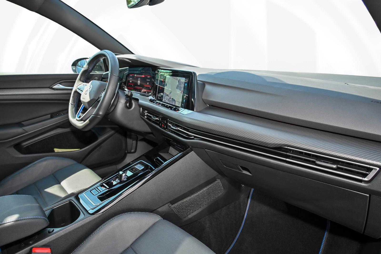 Volkswagen Golf 2.0 TSI DSG Golf VIII