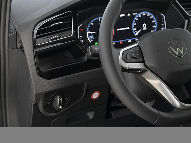 Volkswagen Touran 2.0 TDI DSG Highline Style