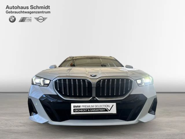 BMW 540 540d M-Sport Touring xDrive