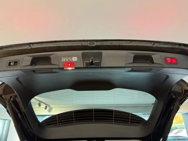 Mercedes-Benz GLA 200 4MATIC GLA 200 d