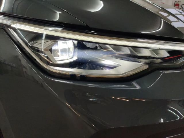 Volkswagen Golf 1.5 TSI Life Variant