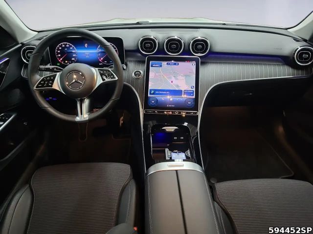 Mercedes-Benz C 180 AVANTGARDE Sedan