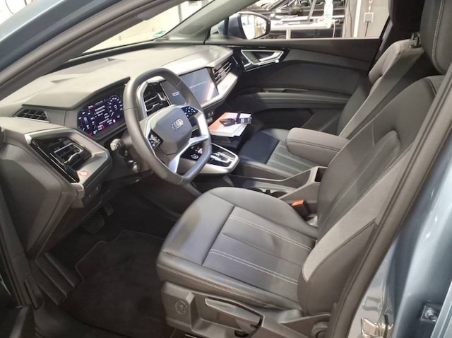 Audi Q4 e-tron SUV 45 e-tron Audi Q4 e-tron