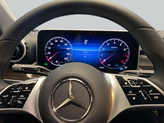 Mercedes-Benz C 180 Sedan