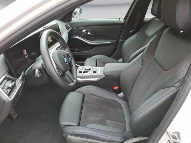 BMW 330 330i M-Sport Sedan xDrive