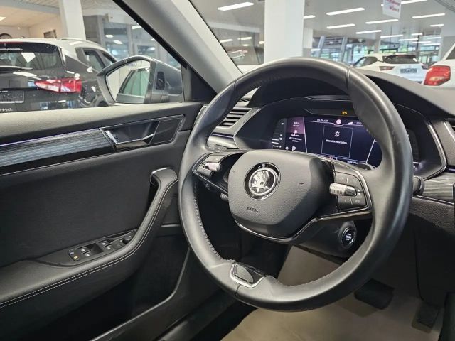 Skoda Superb Navi,LED,Sitzheizung 4x,PDC 2x