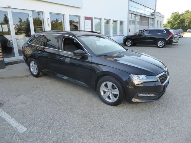 Skoda Superb Combi