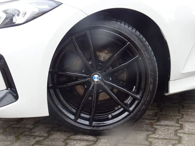 BMW 320 320i M-Sport Touring