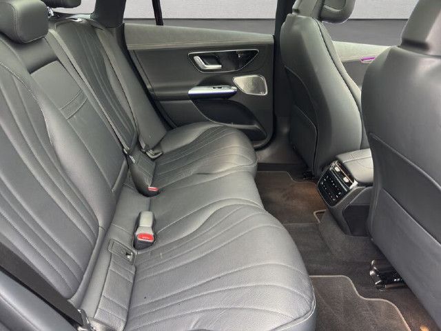 Mercedes-Benz EQE 350 Sedan