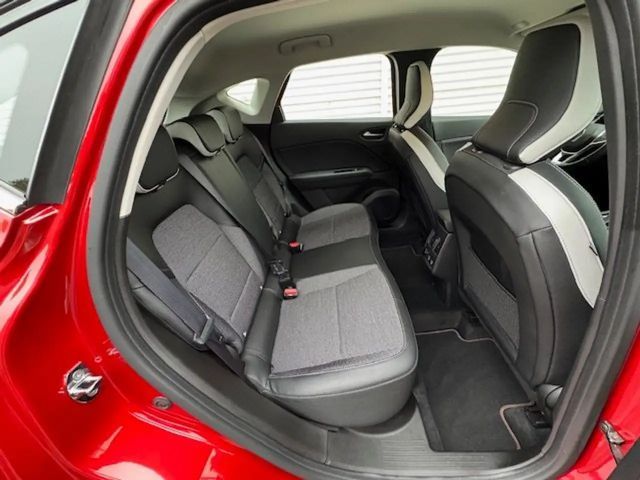 Renault Captur EDC Intens TCe 140