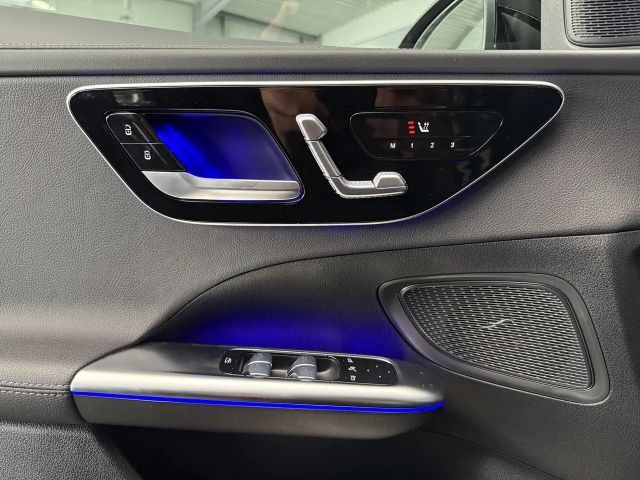 Mercedes-Benz C 200 AMG Line Premium Sedan