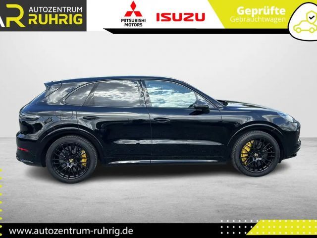 Porsche Cayenne GTS