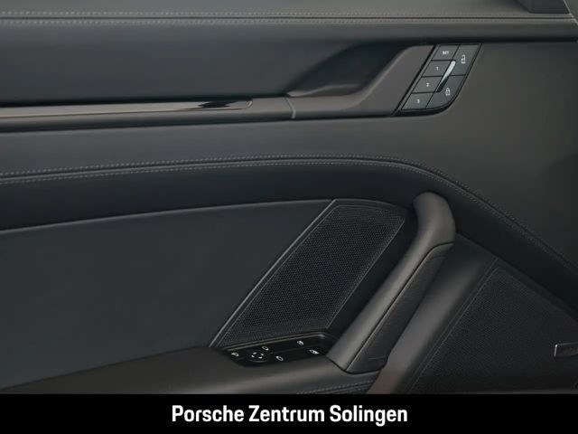 Porsche 992 Carrera Coupé GTS