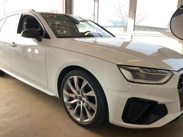 Audi A4 Avant Quattro S-Line