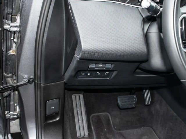 Land Rover Range Rover Evoque P300e