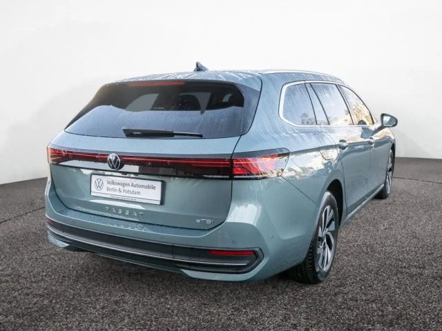 Volkswagen Passat 1.5 eTSI DSG Variant