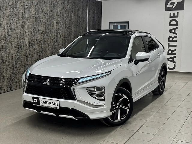 Mitsubishi Eclipse Cross / LED/ PANORAMAD./ ACC/ NAVI/ RÜCKFAHRK./ ANHV./