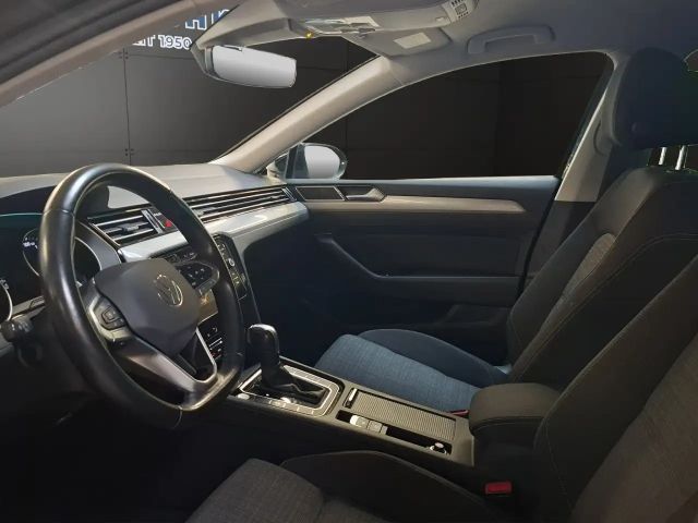 Volkswagen Passat 2.0 TDI Business DSG Variant