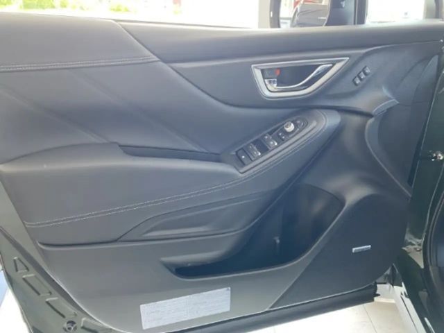 Subaru Forester 2.0ie Edition Black Platinum 8-fach bereift AHK-ab