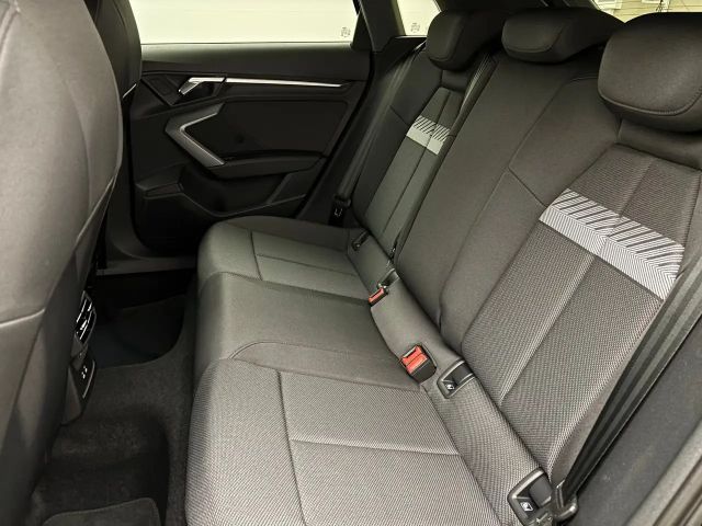 Audi A3 30 TFSI Sedan
