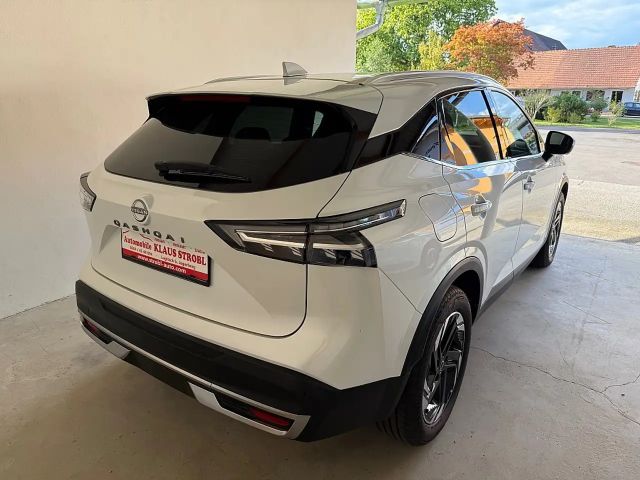 Nissan Qashqai AWD DIG-T N-Connecta