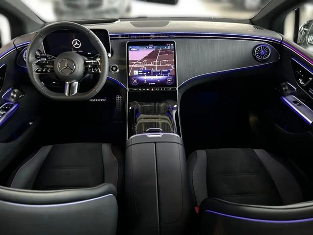 Mercedes-Benz EQE 300 AMG Line Sedan