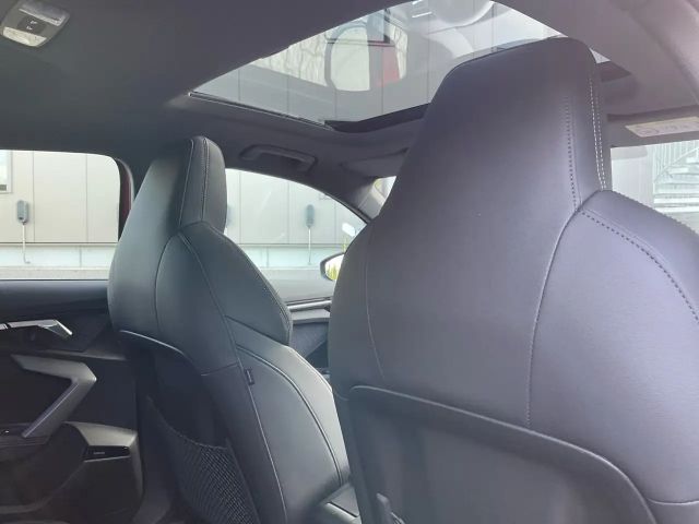 Audi A3 35 TFSI S-Line Sedan