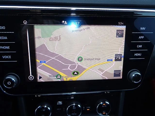 Skoda Superb Kombi 2,0 TDI DSG *LED *Navi *Leder *Top