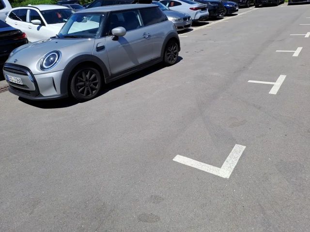 BMW 320 320d M-Sport Sedan xDrive