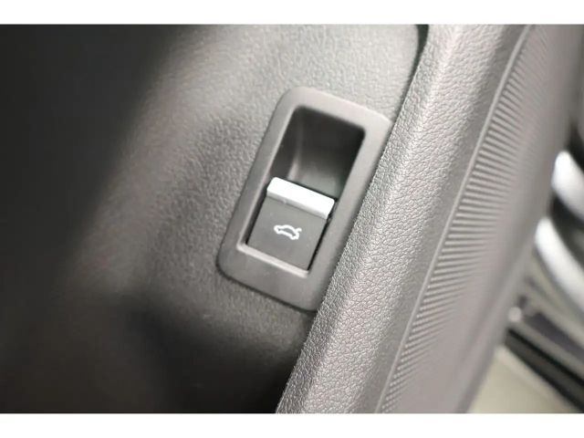 Audi A4 40 TFSI Avant S-Line S-Tronic