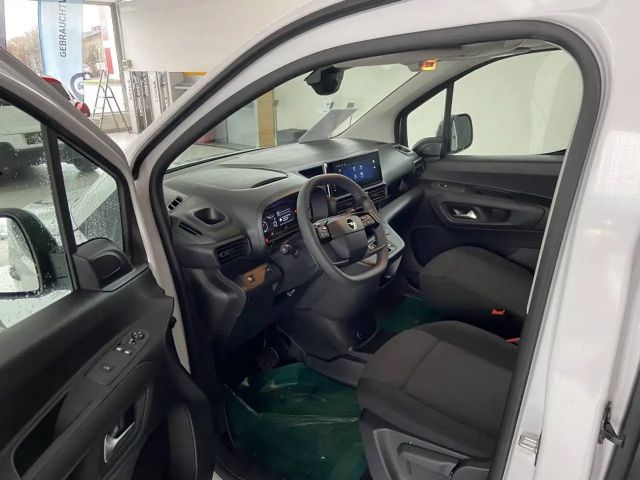 Opel Combo COMBO Cargo DOKA 1,5 131PS 8G Automatik