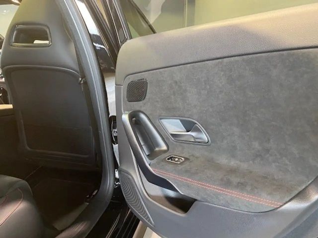 Mercedes-Benz A 200 AMG Line