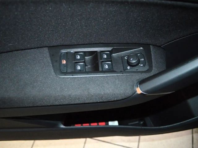 Volkswagen Touran Comfortline DSG