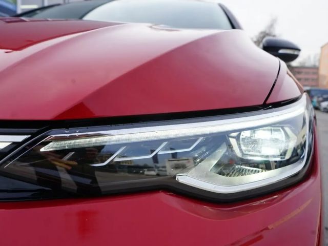 Volkswagen Golf 1.5 eTSI Golf VIII